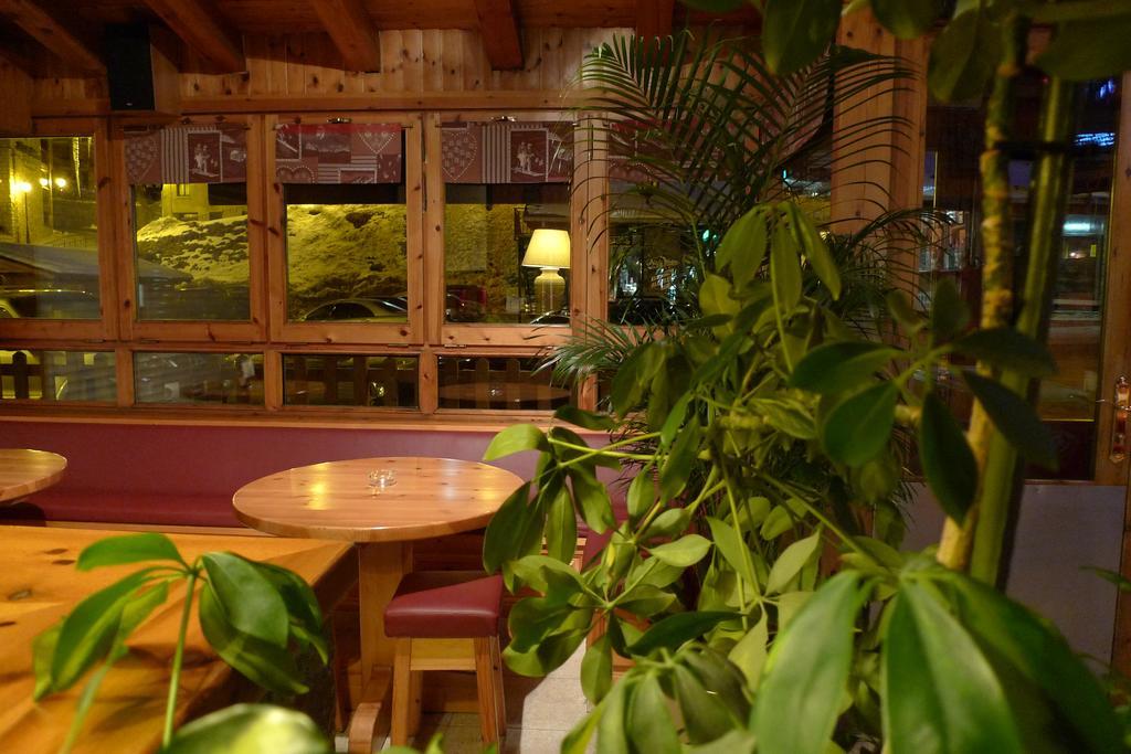 Hotel Bruxelles Сольдеу Екстер'єр фото