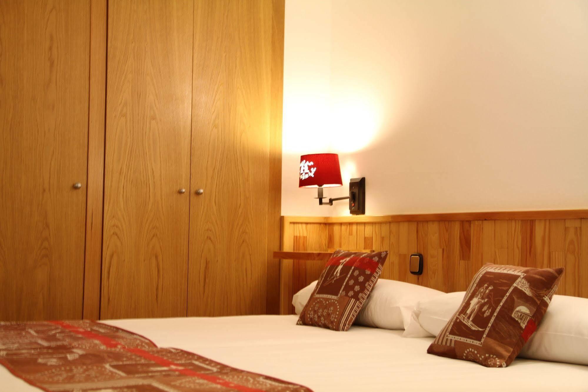 Hotel Bruxelles Сольдеу Екстер'єр фото